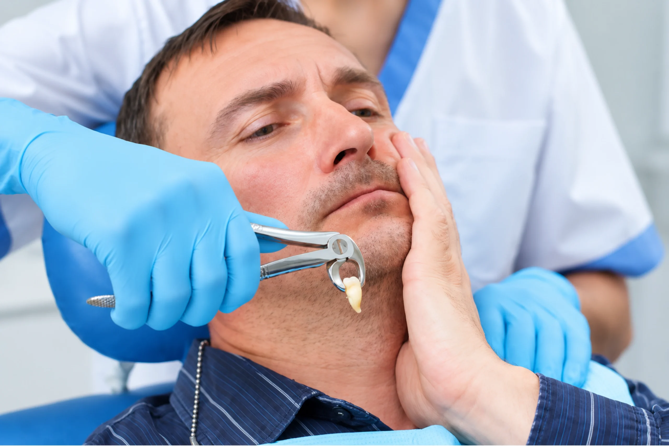Common Wisdom Teeth Problems and Symptoms